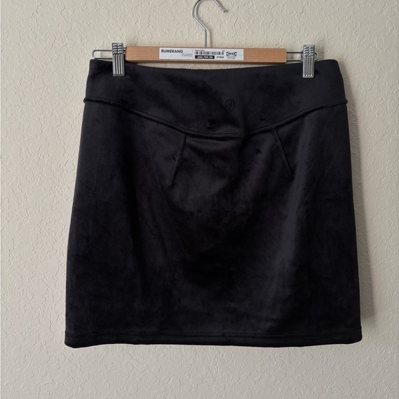 Lululemon | Women's Scuba High-Rise Velvet Mini Skirt Black Size Large NWT - Picture 5 of 8